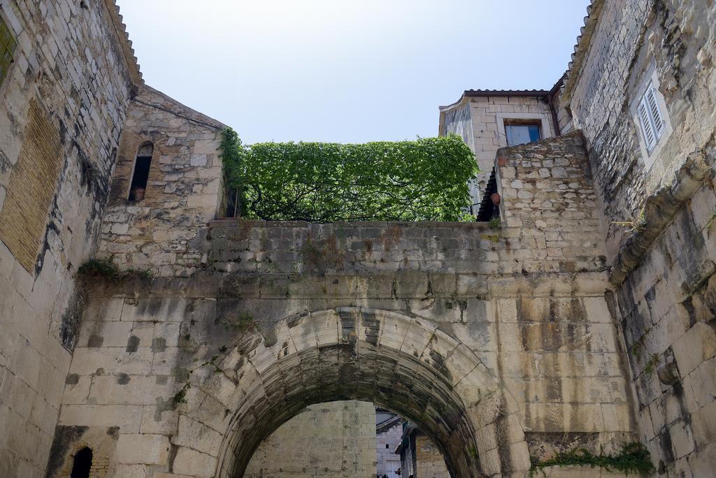 Porta Aurea Apartment Split Exterior photo